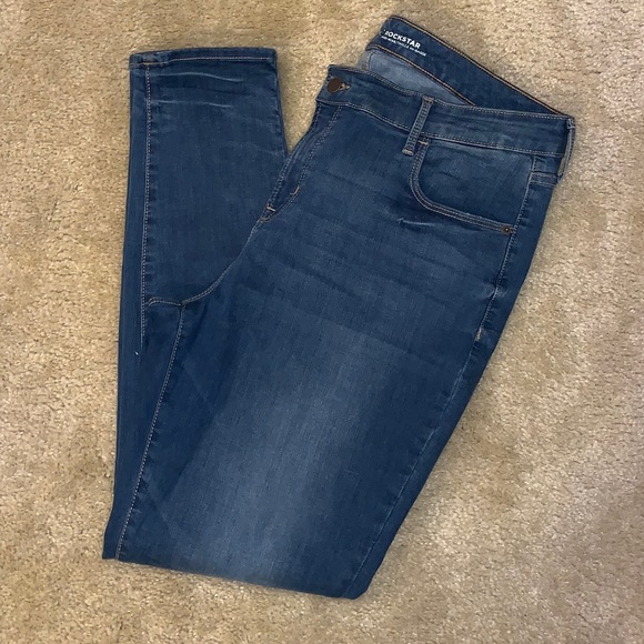 Old Navy Rock Star Skinny Leg Jeans - Picture 2 of 5
